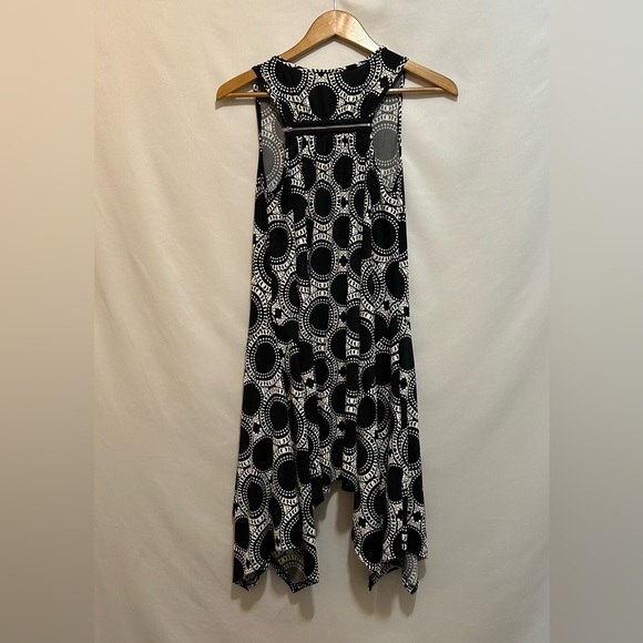Camille & Co. Black and White Asymmetrical Sundress with Scoop Neck - Picture 2 of 7